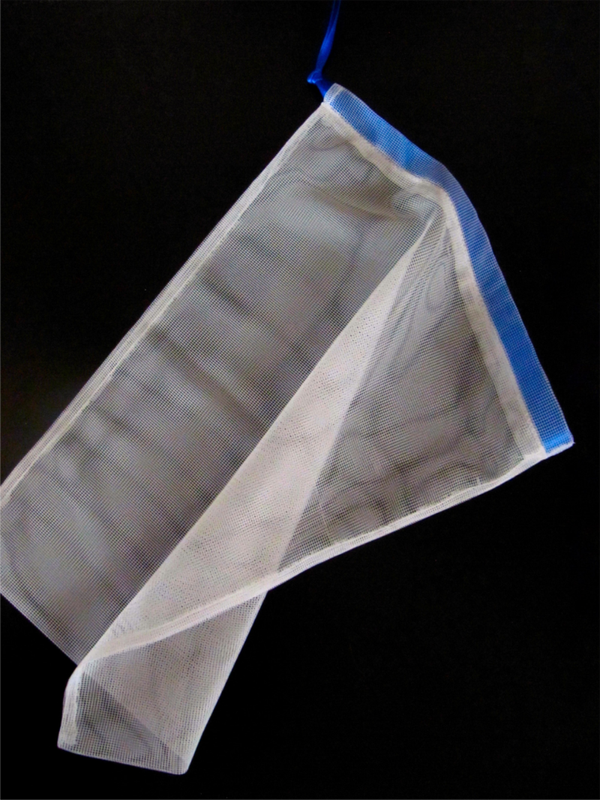 zakje wit doorschijnend (verschillende kleuren lint)