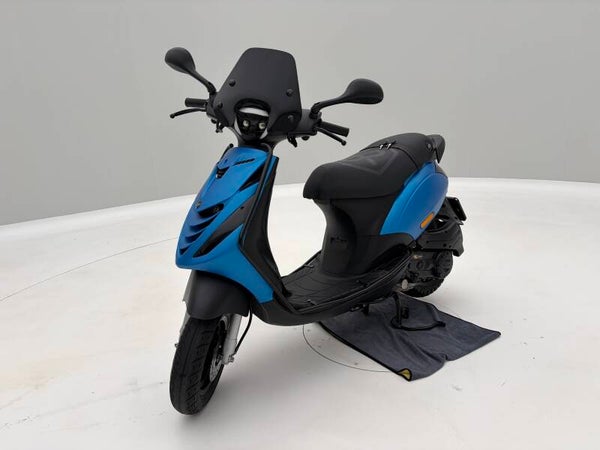 Piaggio Zip IGET | CUSTOM KLEUR | 2022 | BROM