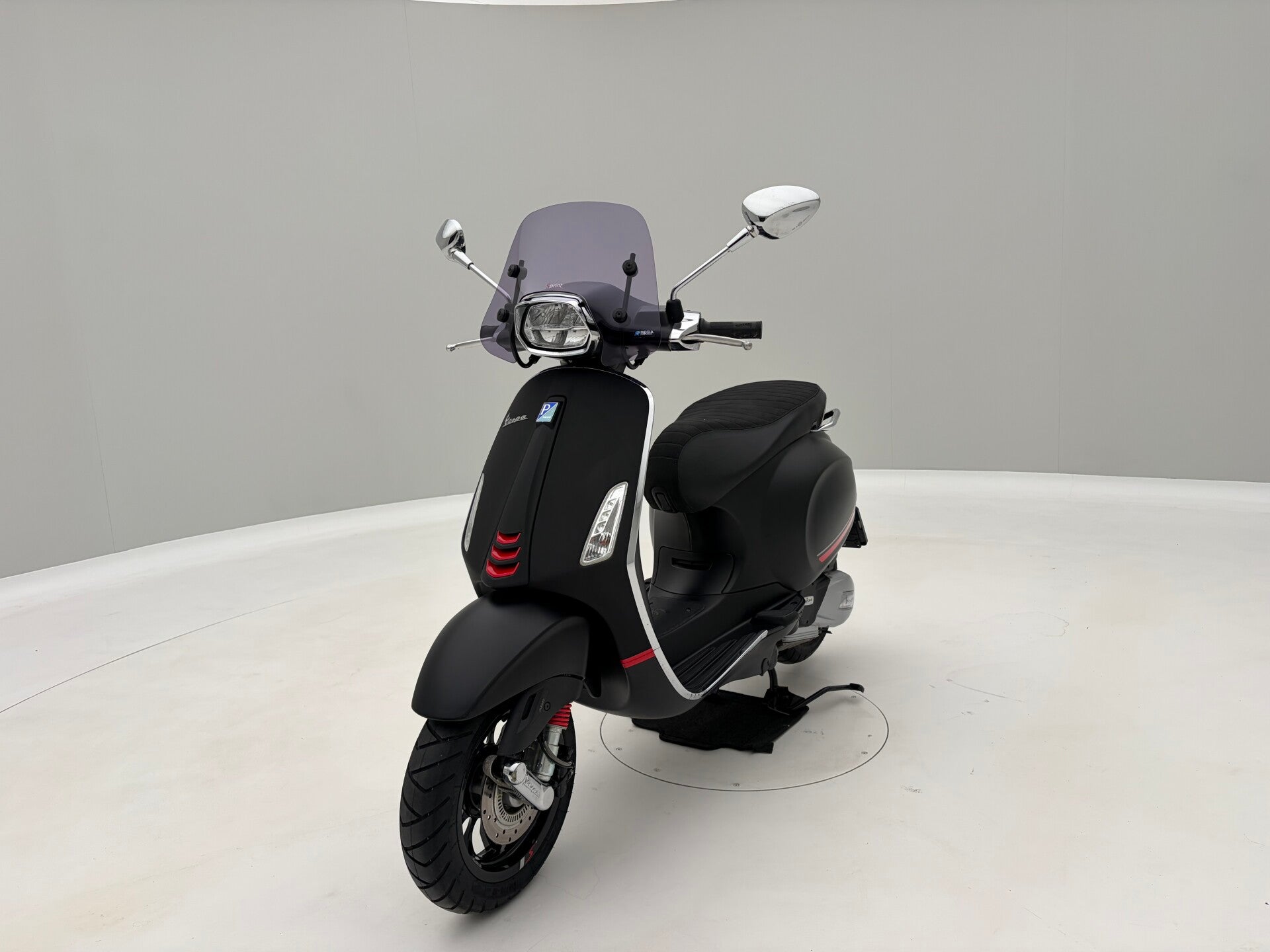 Vespa Sprint BIJNA NIEUW (85km) ABS met A1
