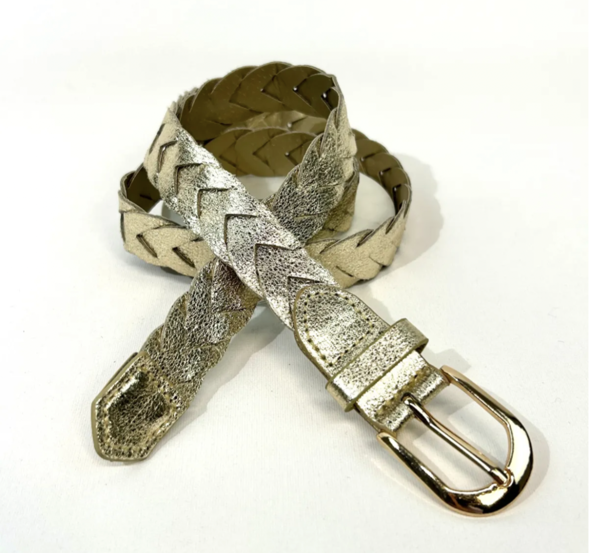Ceinture tressée à boucle dorée