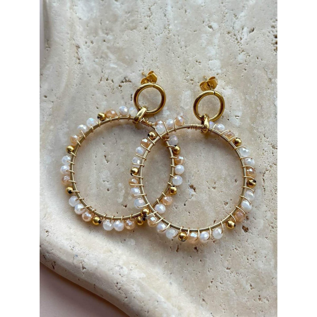 Oorbellen, Hoop met kralen, Goud