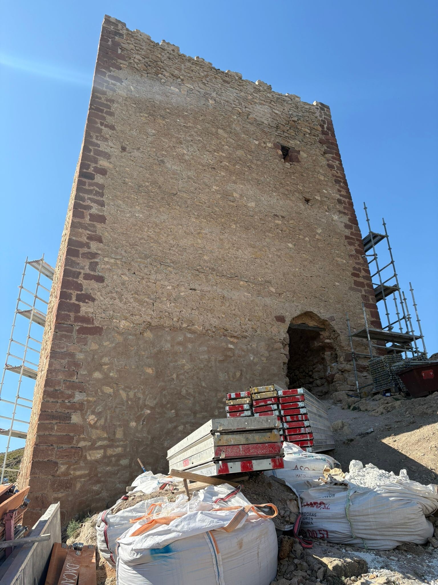 Desmontaje de andamios tras consolidación