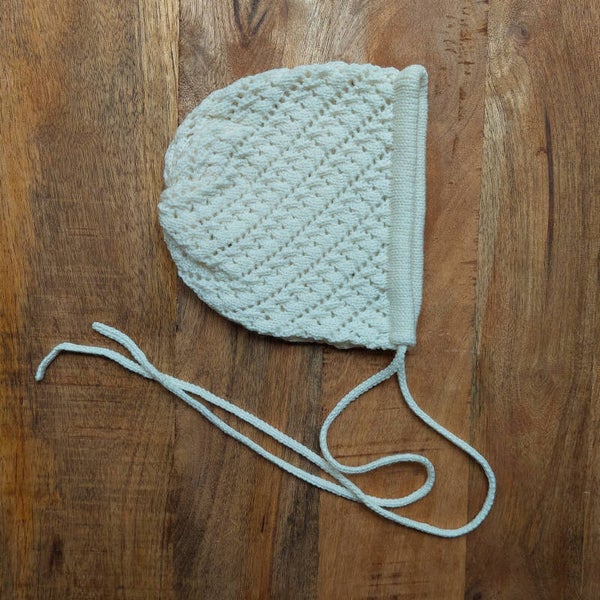 Mutsje Juniper ecru 0-3 maanden