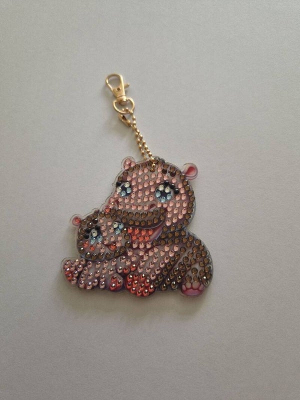 MAMA EN BABY NIJLPAARD SLEUTELHANGER