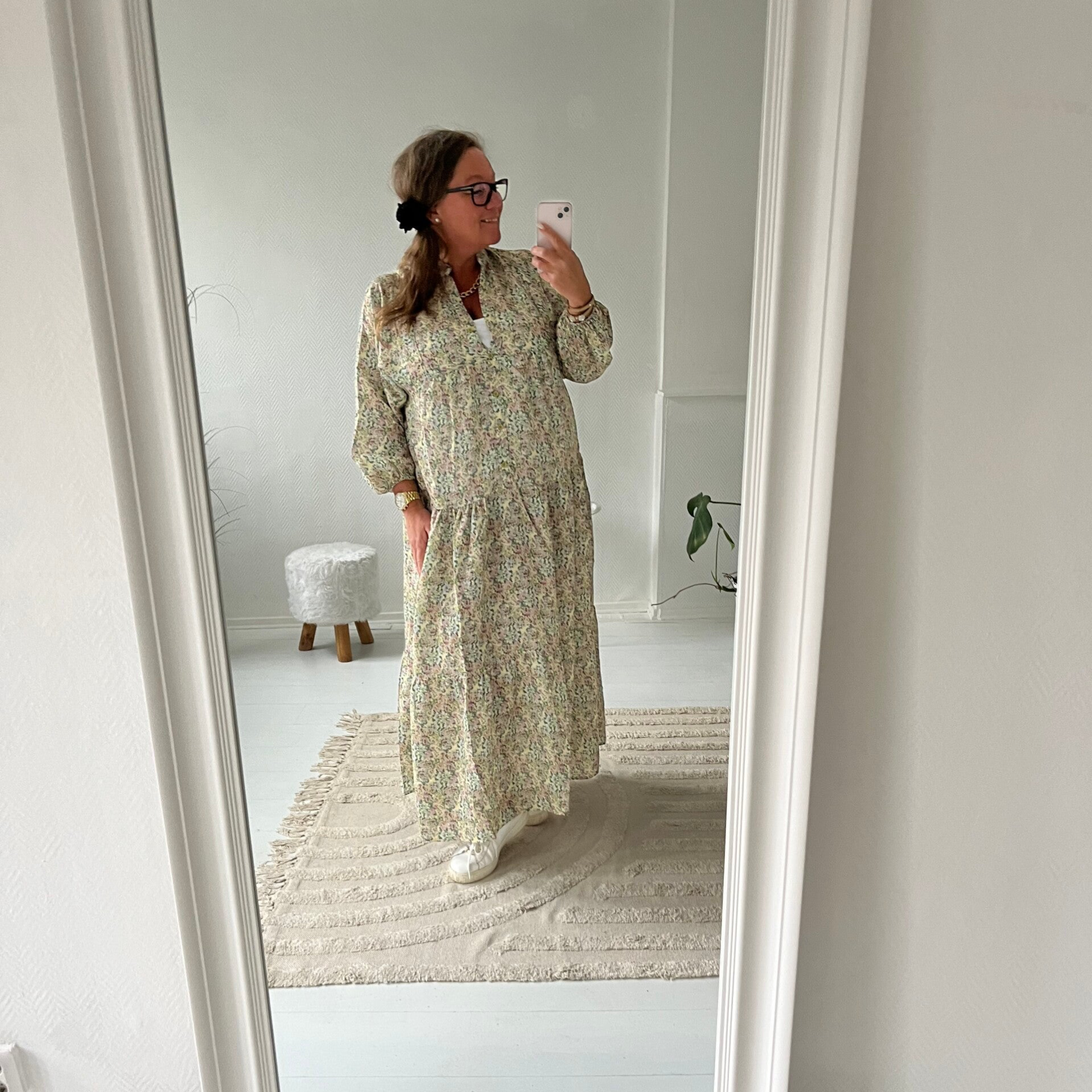 Blommig långklänning