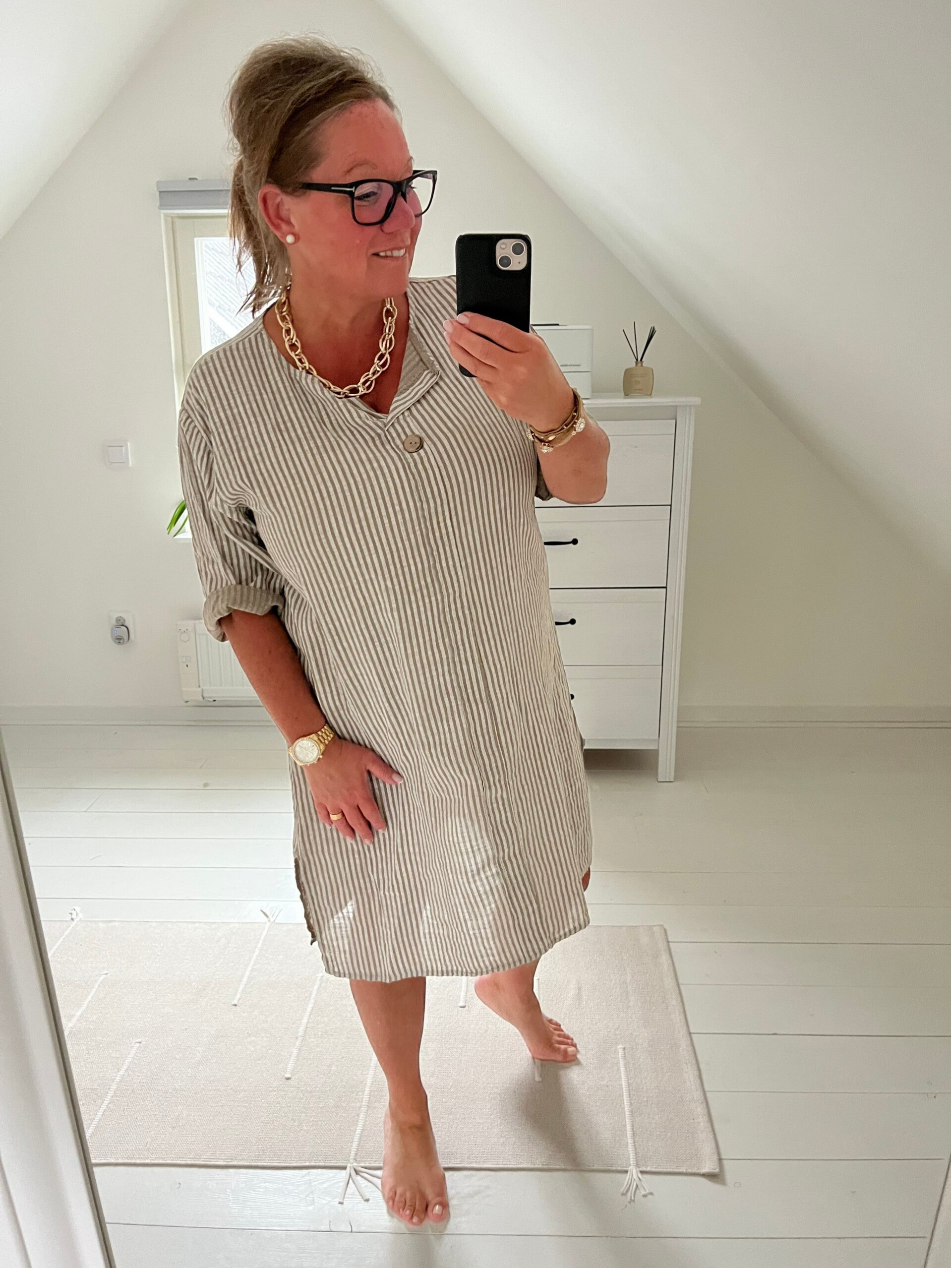 Randig skjortklänning beige