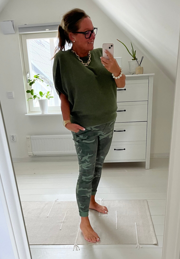 Magisk byxa camo grön