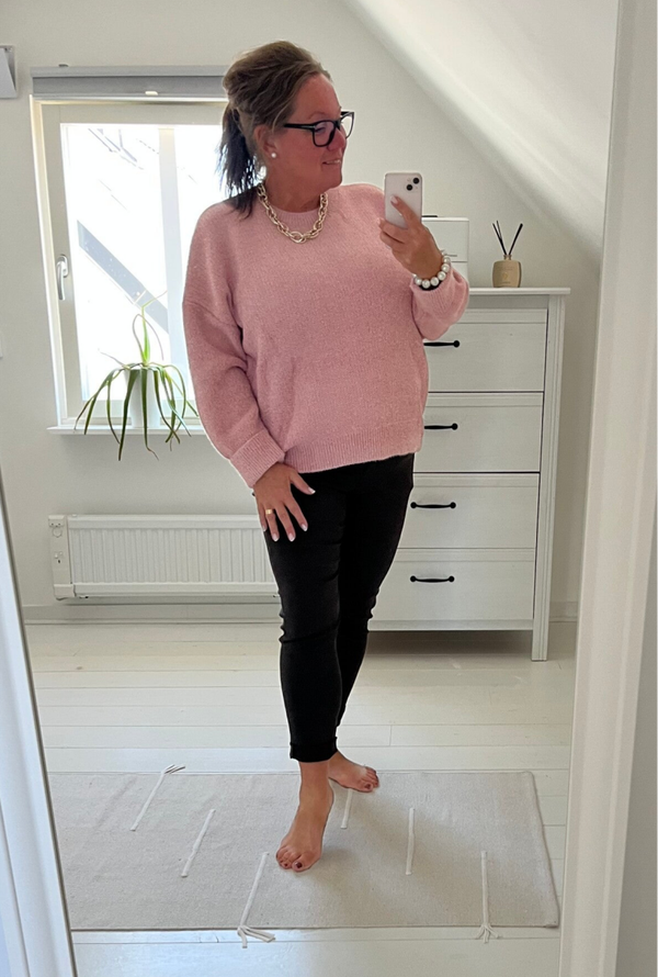 Stickad tröja mjuk rosa