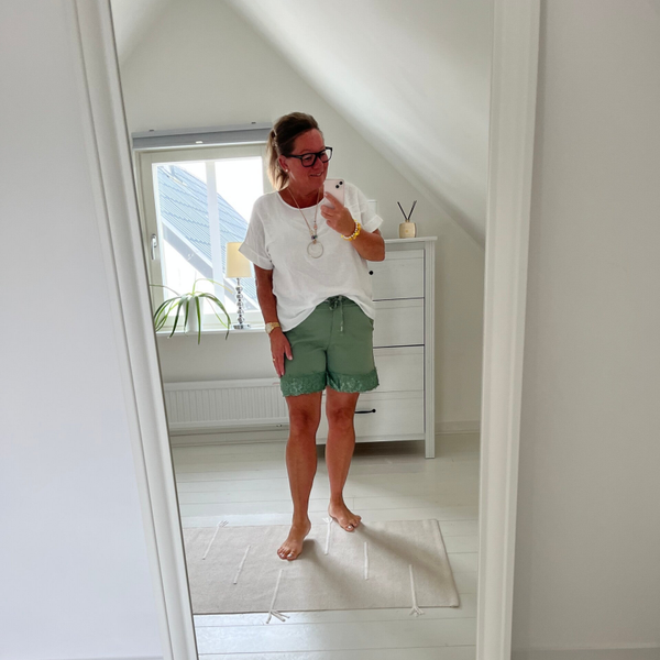 Magiska shorts spetskant khaki