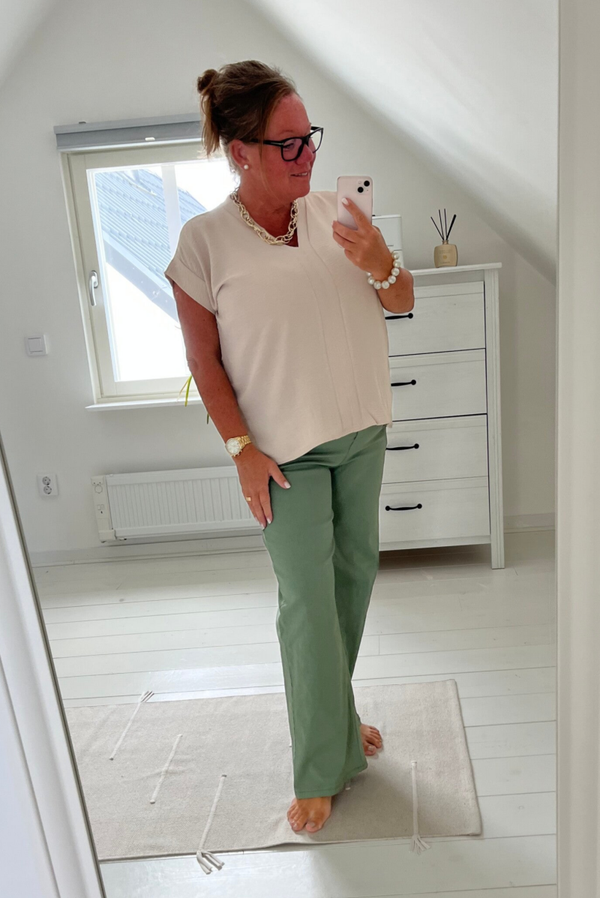 Luftig topp rak beige