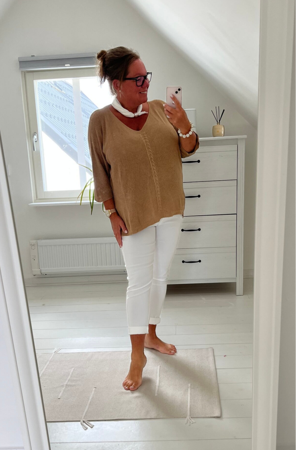 Stickad tröja trekvartsärm varm Camel