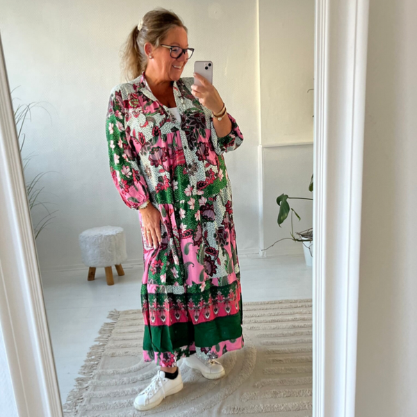 Grön/Rosa mönstrad långklänning