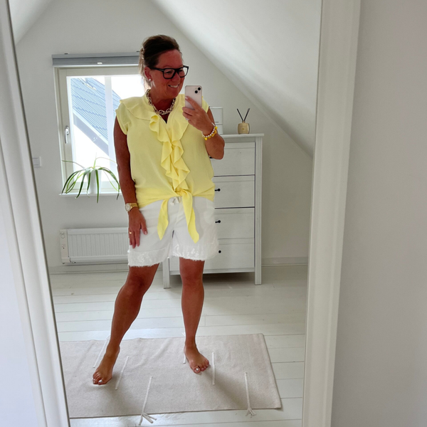 Magiska shorts spetskant vit