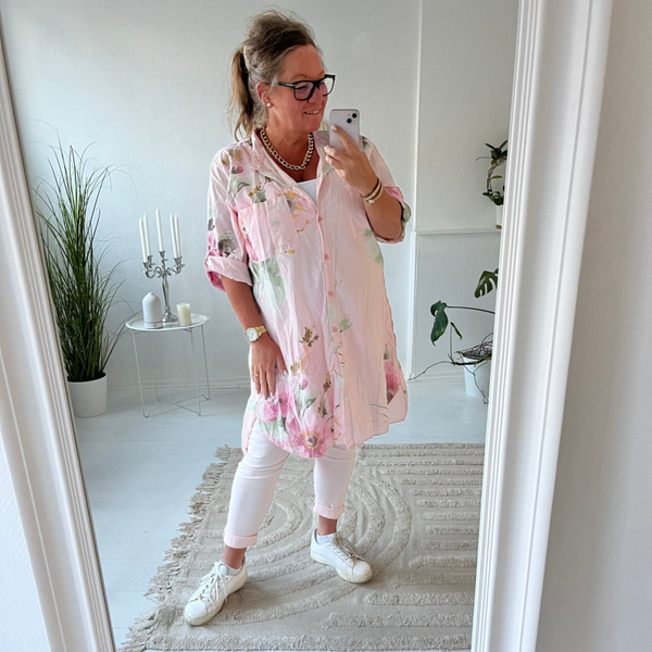 Blommig långskjorta rosa