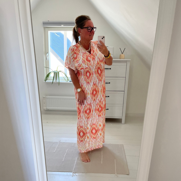 Magisk långklänning orange