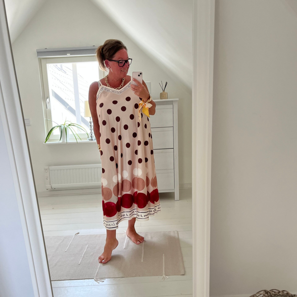 Klänning prick beige