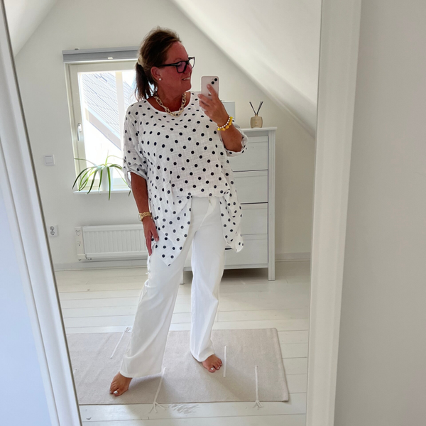 Prickig tunika/blus vit