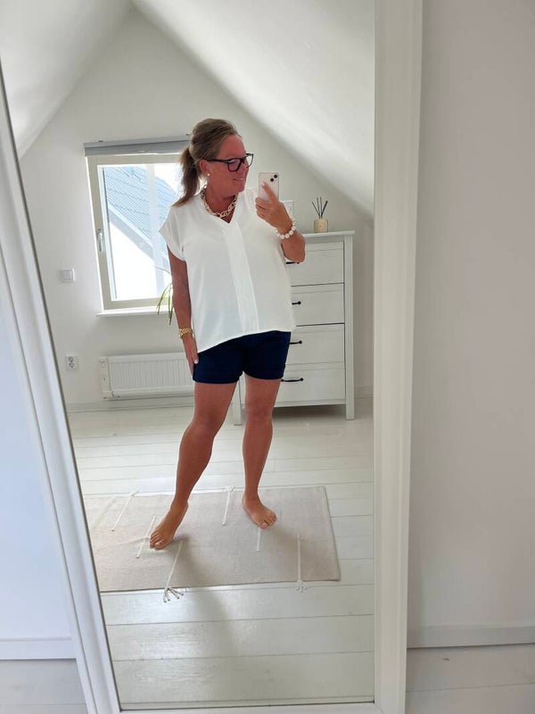 Magiska korta shorts marin