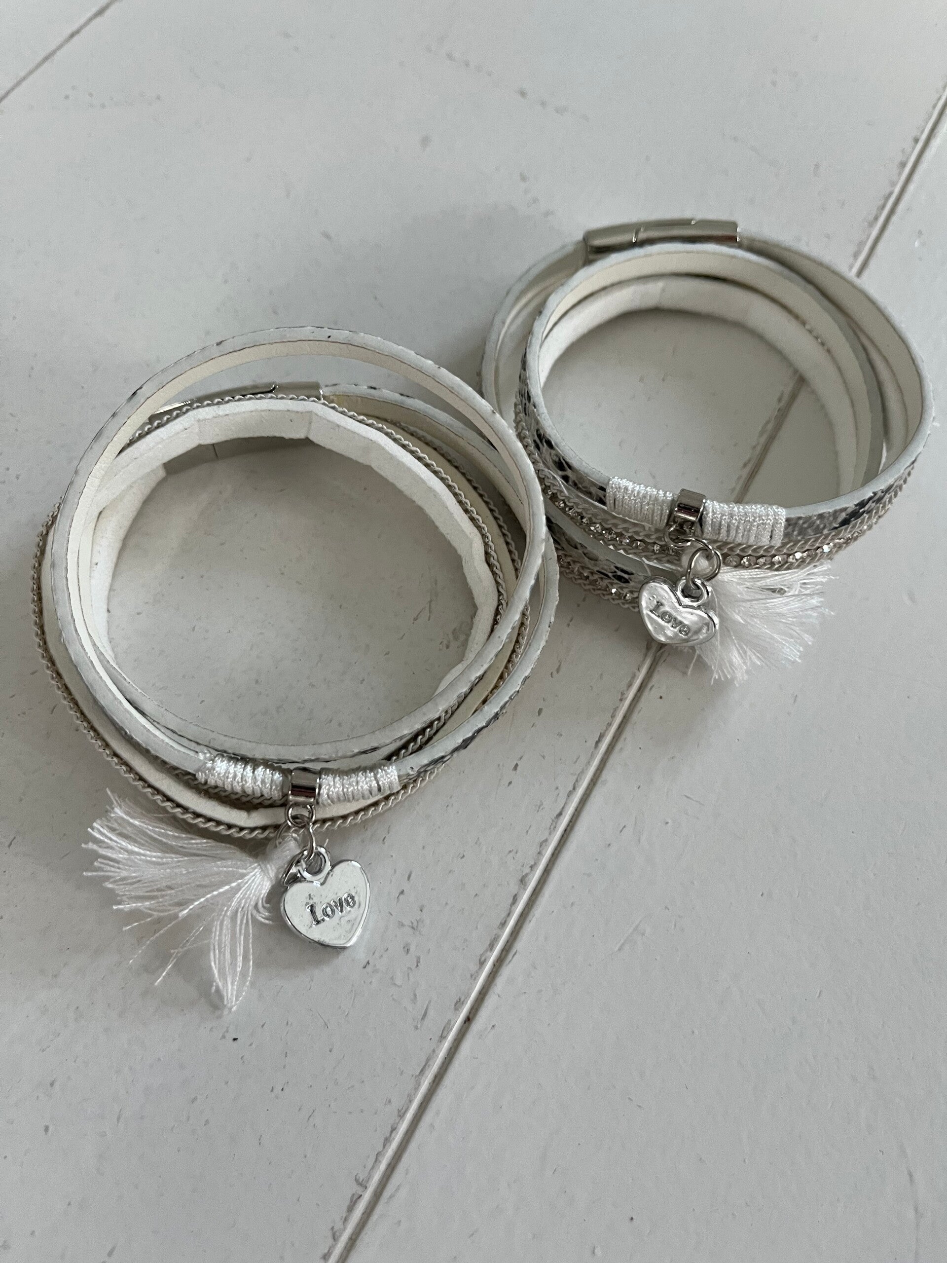 Omlott armband hjärta