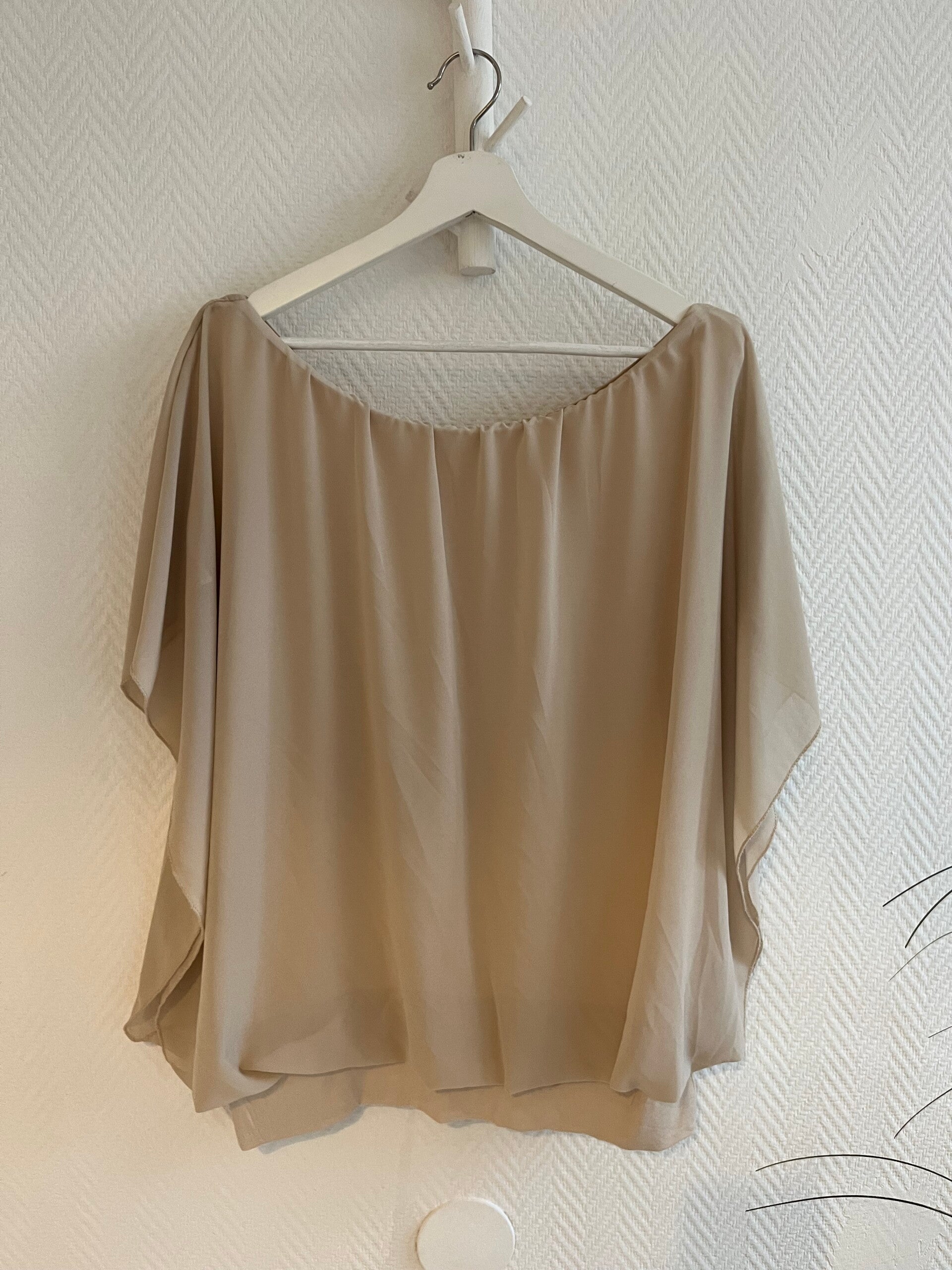 Chiffonblus Beige