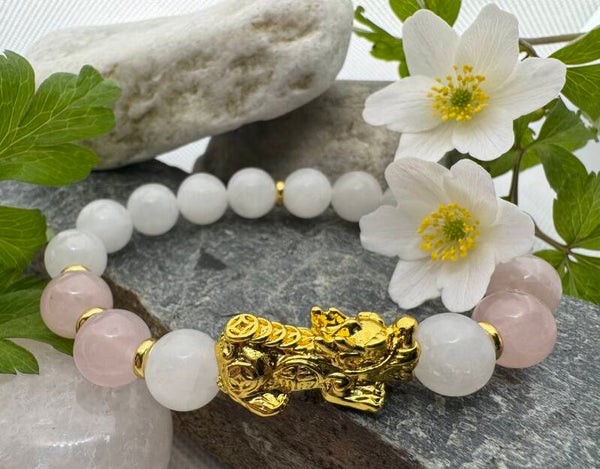 Pixui Lykkearmbånd i Rosenkvarts og Hvit Jade