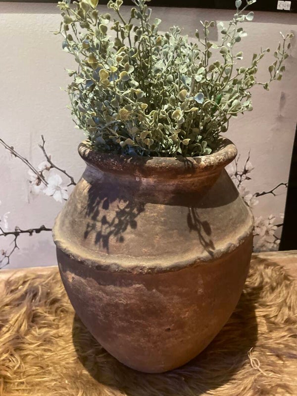 Robuuste claypot H 28 cm.