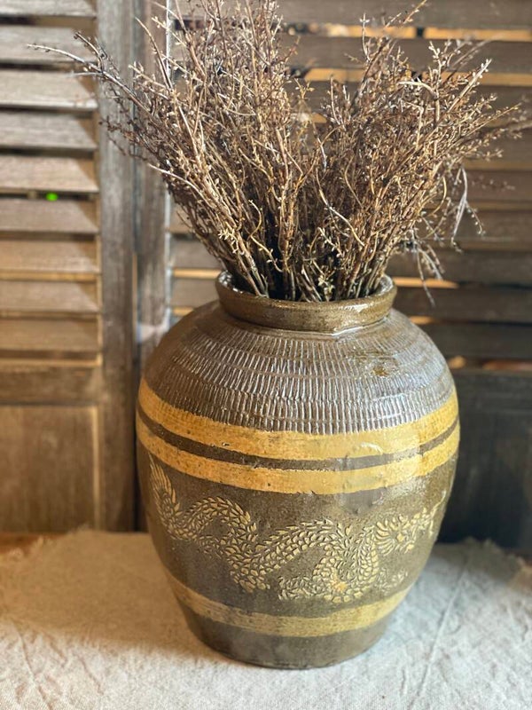 Chinese pot