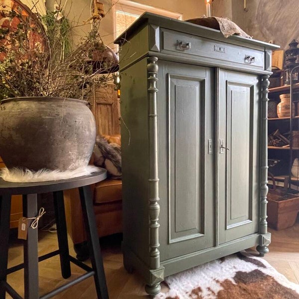 Oude meidenkast/vertico *VERKOCHT*