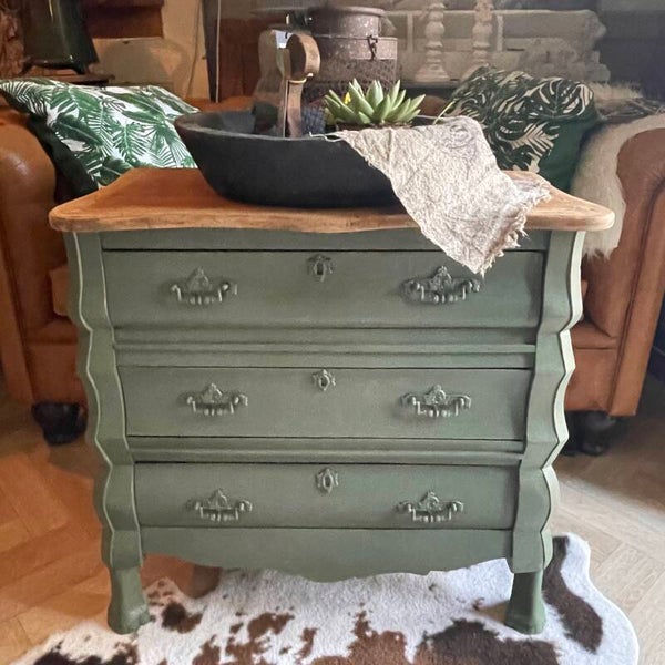 Buikkast de luxe olijfgroen*VERKOCHT*