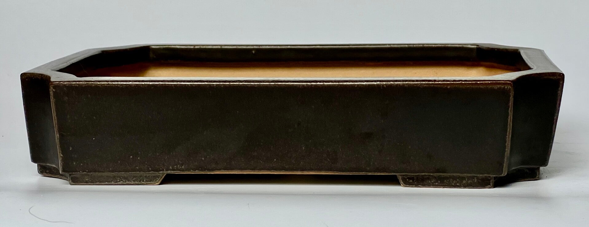 25 . Rectangle  marron, coins convexes 27x19x5