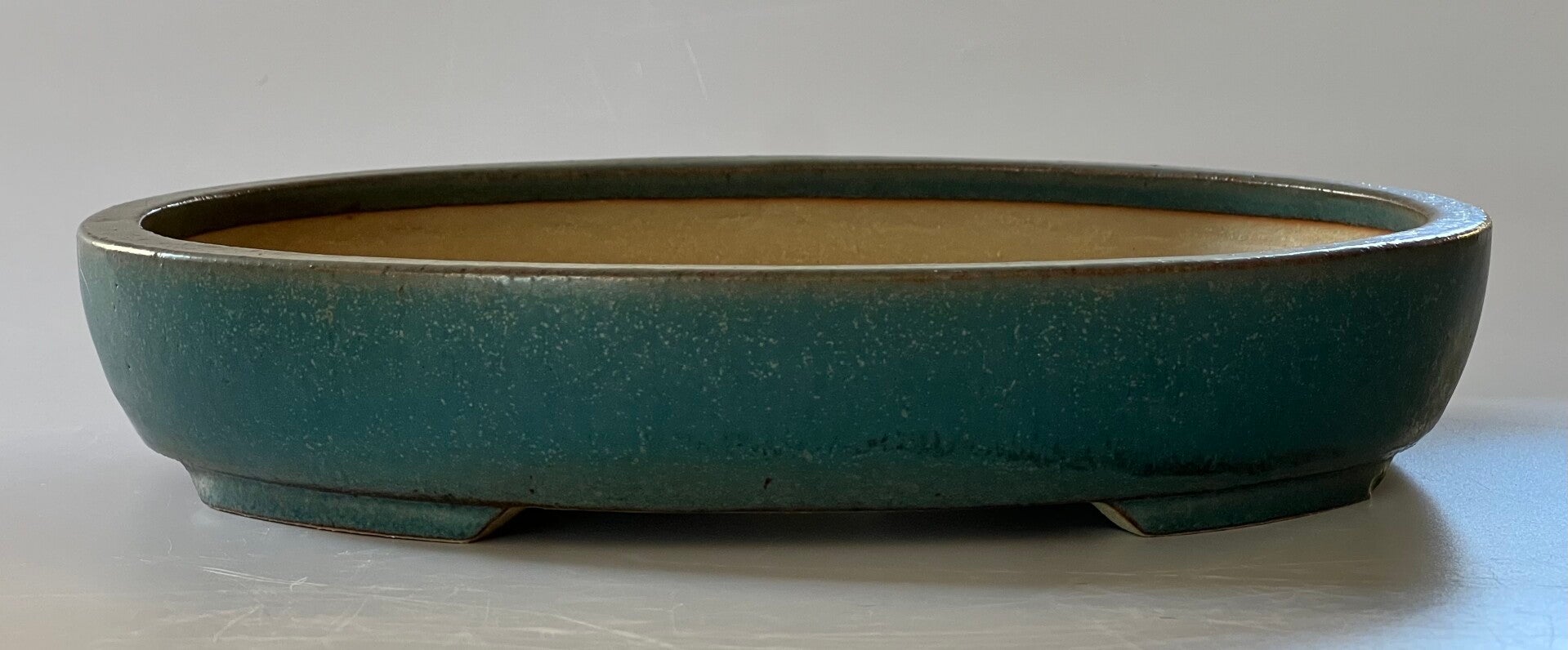 108. Ovale bleu/vert 24,5x20x4,4