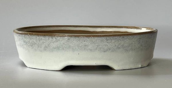 141. Ovale blanc 15,5x12,5x3