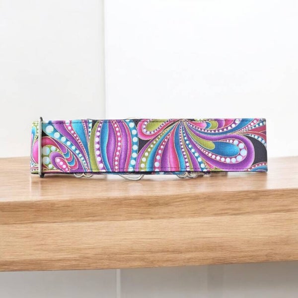 Elegantes Martingale mit Samt unterfüttert