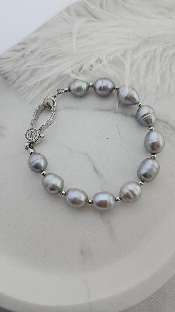 Armbånd med togglelås