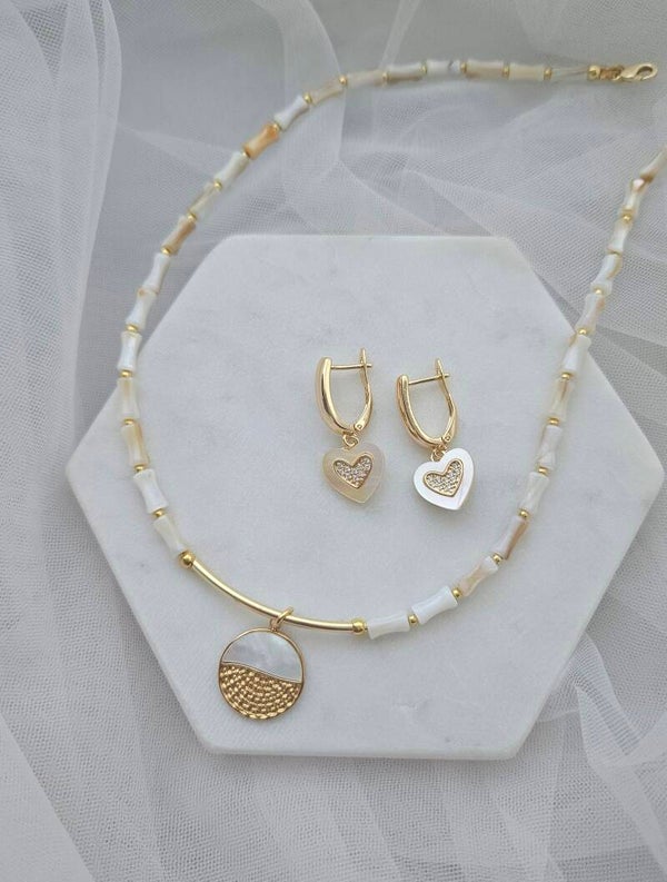 Halssmykke med øredobber