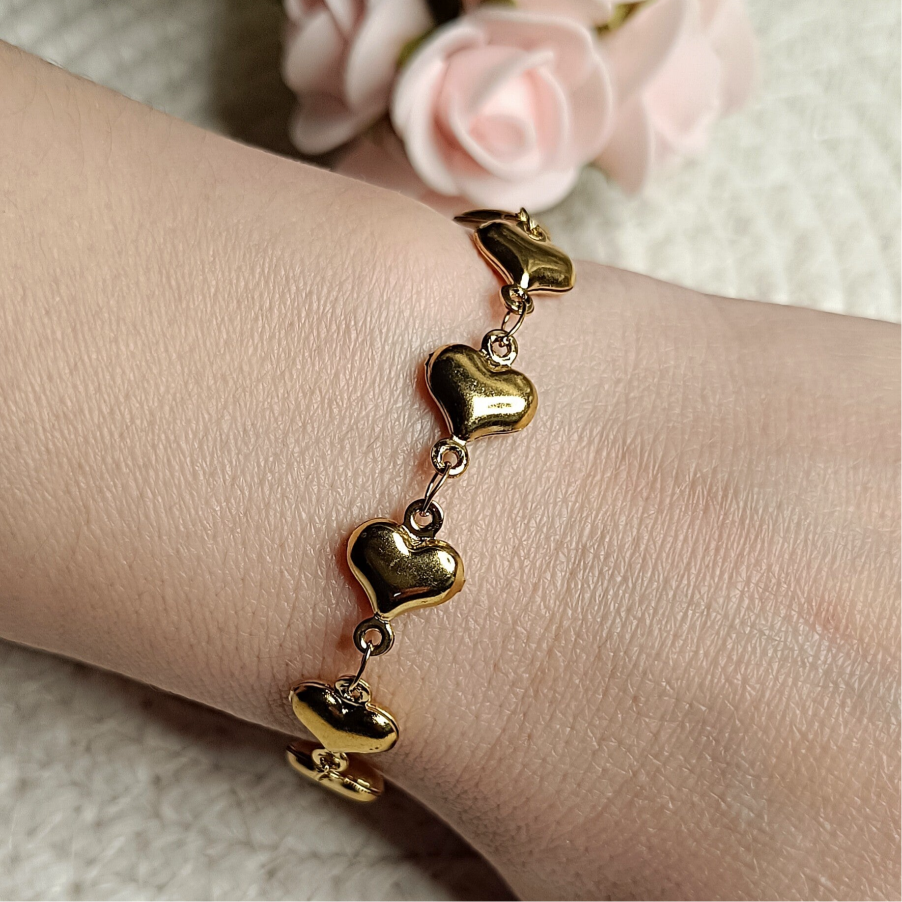 Golden Heart Armband