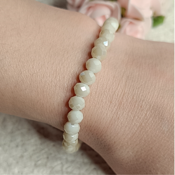 Ivory Pearl Facet Armband