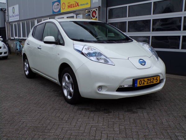 Nissan LEAF Base 24 kWh