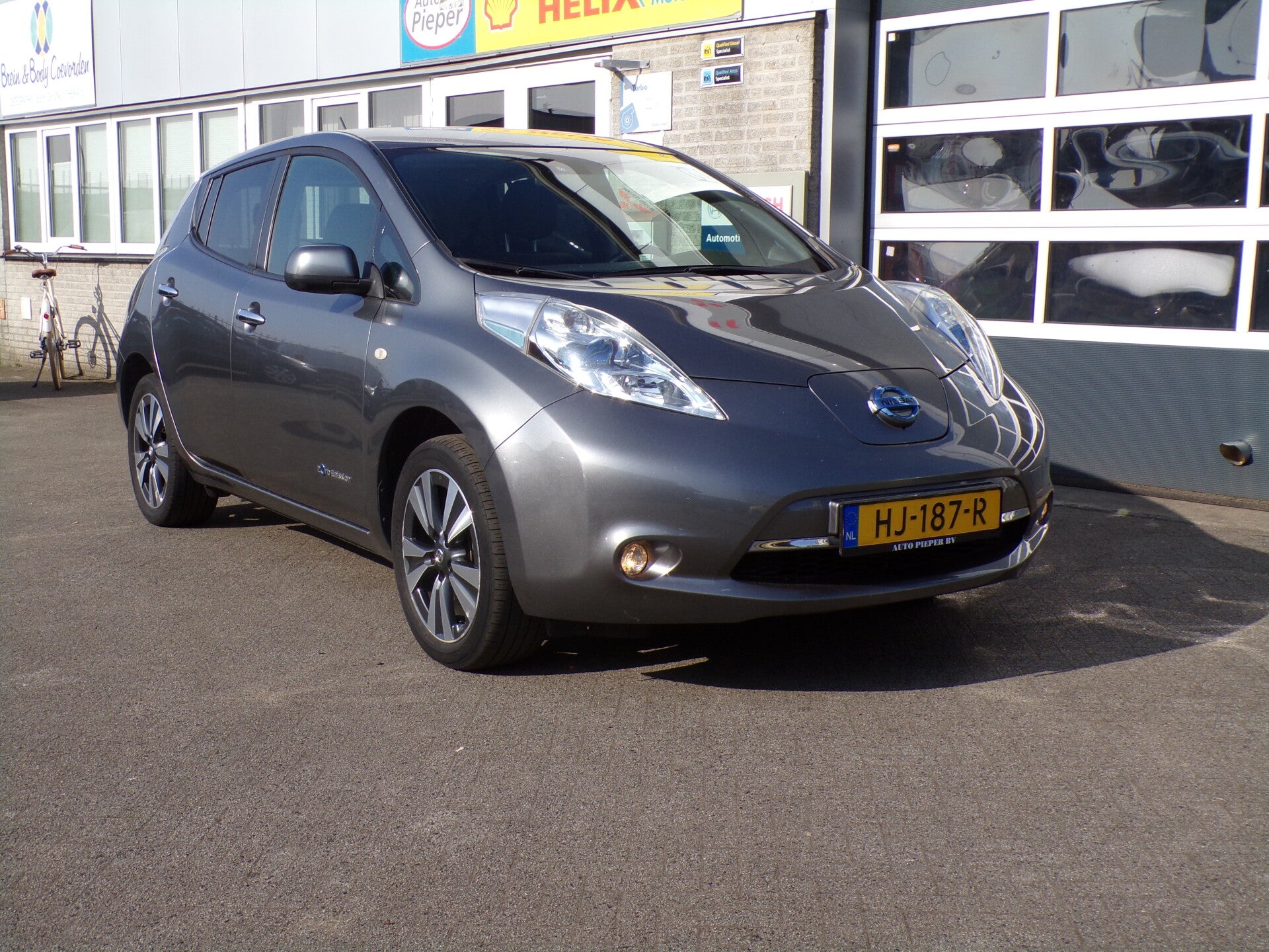 Nissan LEAF Tekna 24 kWh