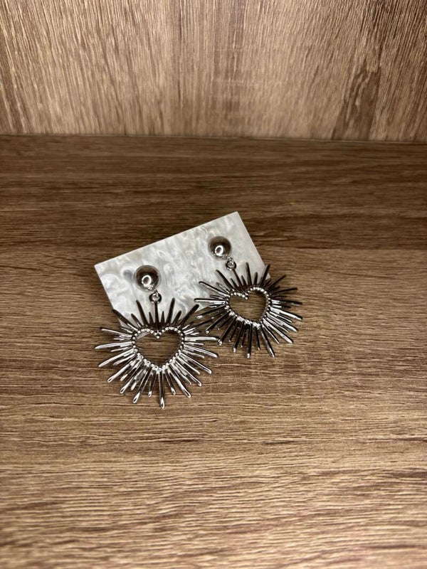 Boucles d’oreilles pendantes cœur rayonnant