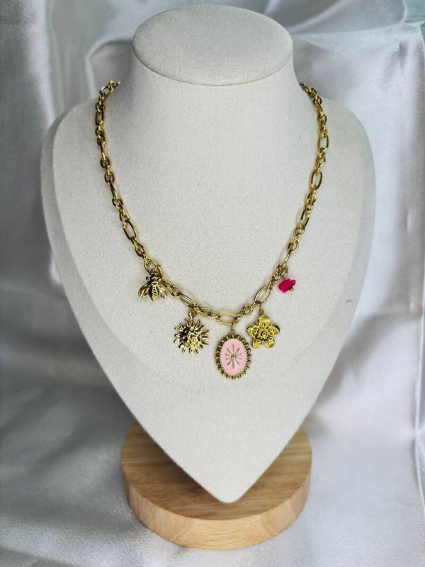 Collier doré rose