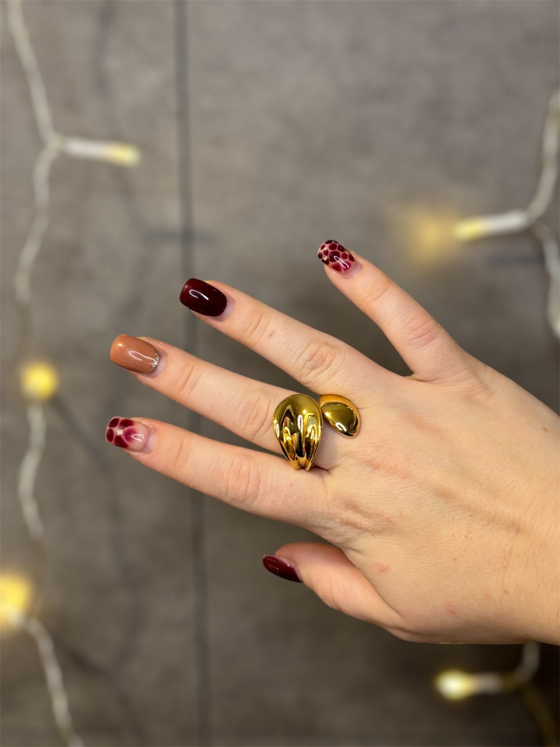 Bague dorée calin épais par devant