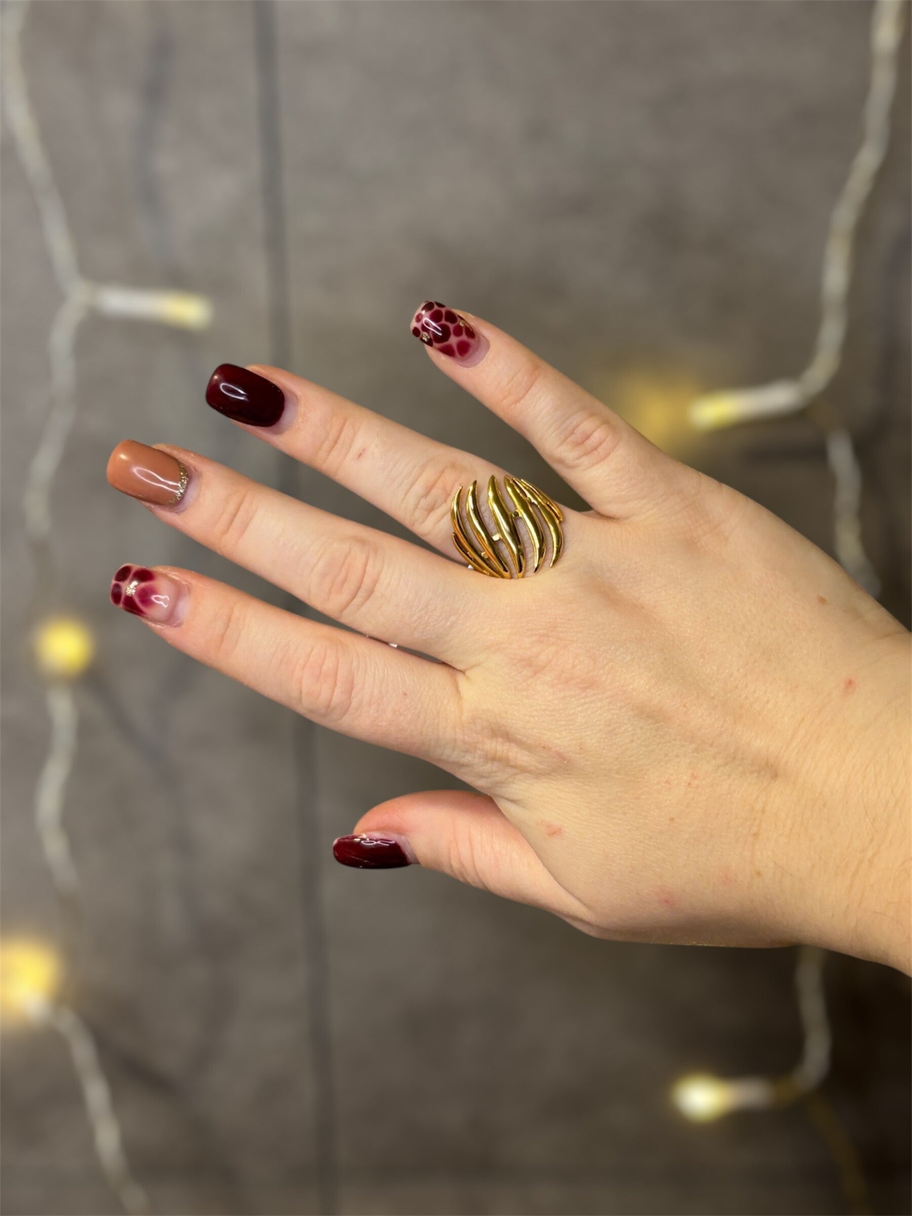 Bague ajustable dorée épaisse multi-branches sculpturales