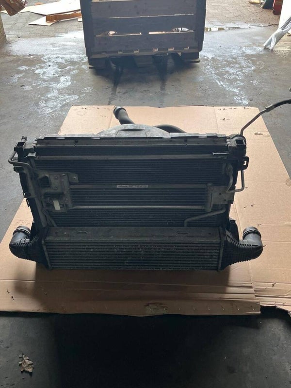 gebruikte Mercedes-Benz W212 koelerpakket A2045001201, A2045000200, A2045003603, A2045000654, A2049066802