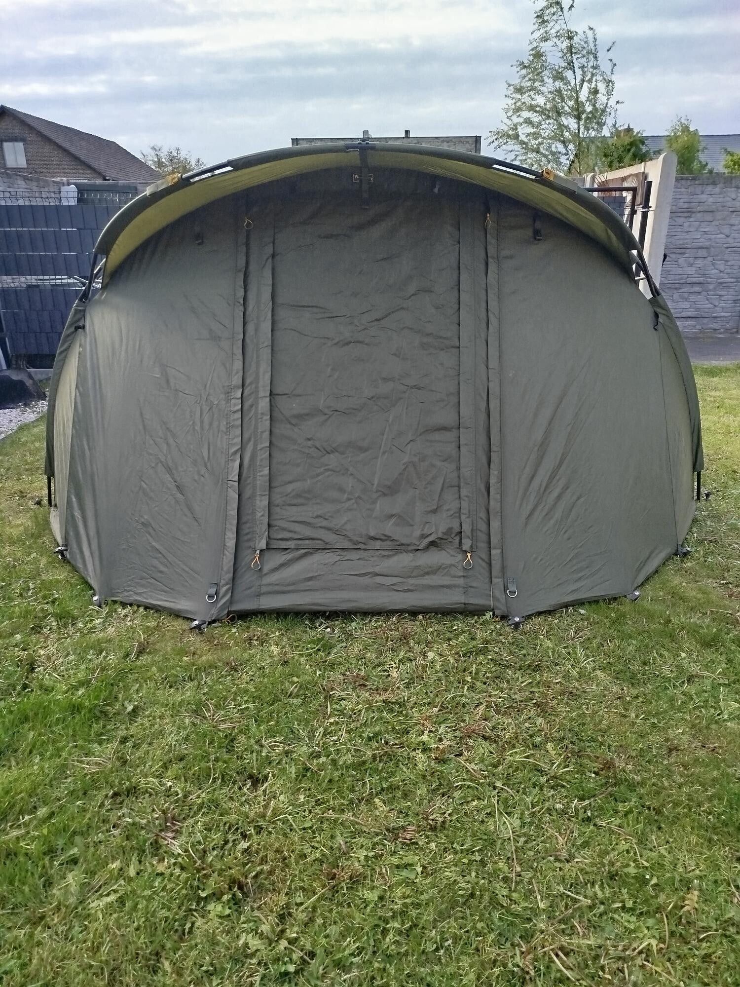Prologic Avenger 2-Man Bivvy & Overwrap