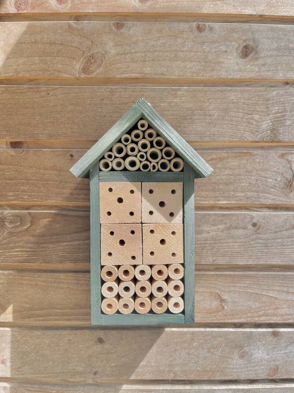 Insektenhotel Insektenhaus Insektenwand Insektenkasten Nützlingshotel