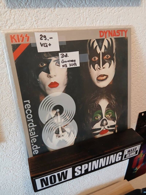 Kiss