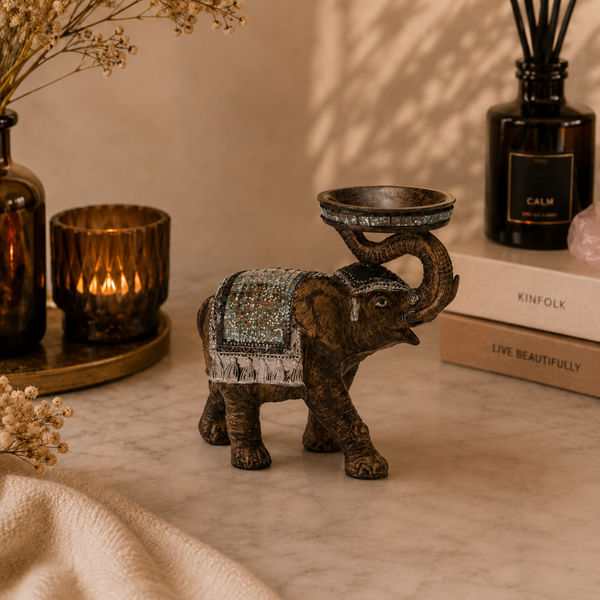 Olifant met kaarshouder