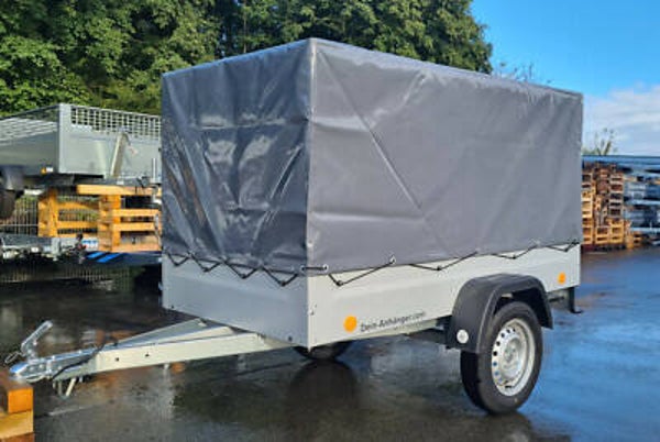 Anhänger 750kg mit Planenaufbau 100cm