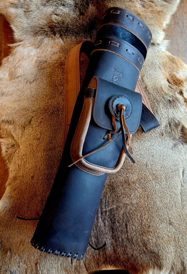 Rug koker Frosthide. Traditionele koker uit leer